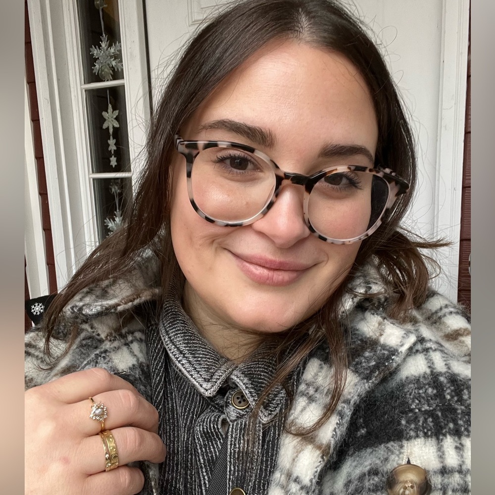 Meet your Posher, Nicole